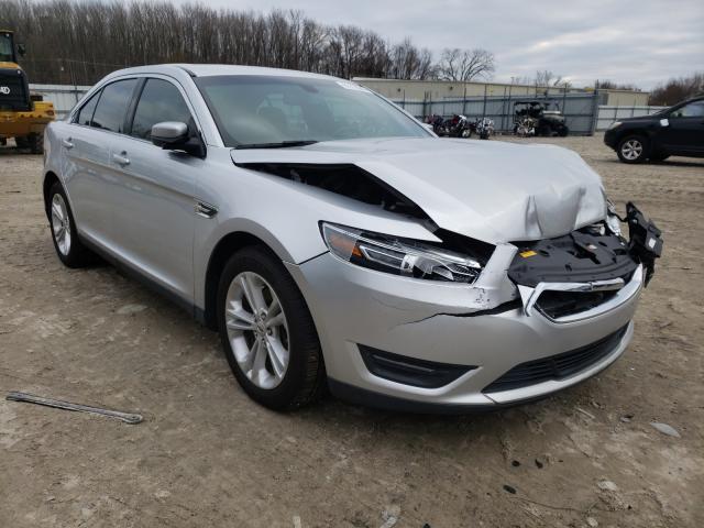 Ford Taurus sel (2015)