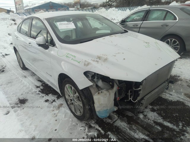 Ford Fusion hybrid (2019)