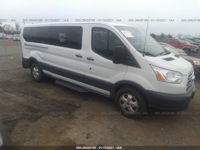 Ford Transit passenger wagon (2018)