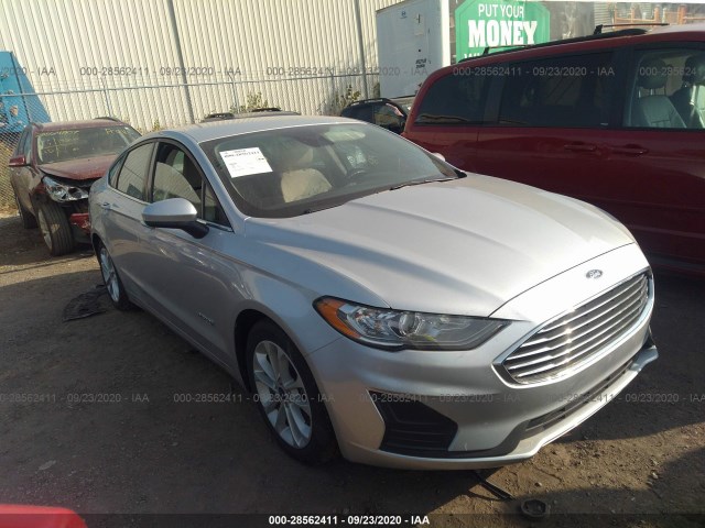 Ford Fusion hybrid (2019)