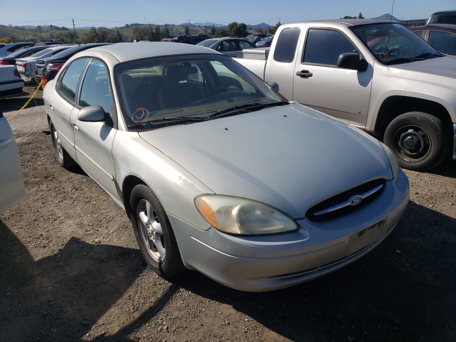 Ford Taurus se (2003)