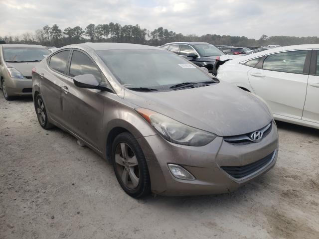 Hyundai Elantra gl (2012)