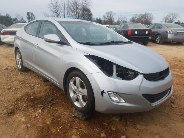 Hyundai Elantra gl (2013)