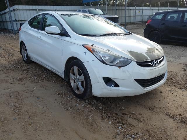 Hyundai Elantra gl (2013)