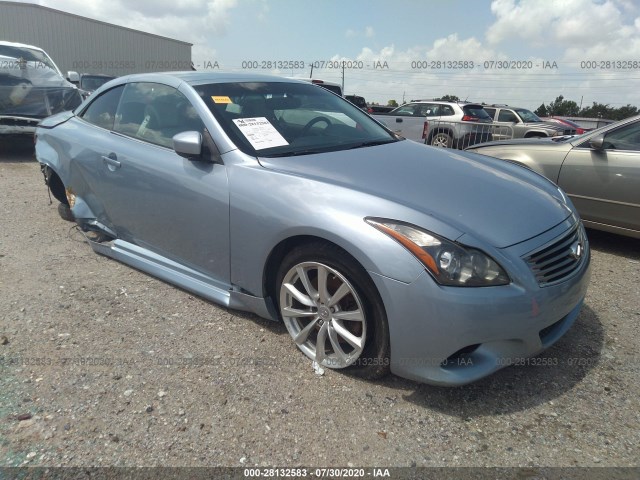 Infiniti G37 convertible (2011)