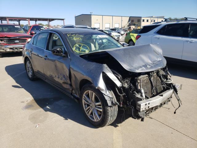 Infiniti G25 base (2012)