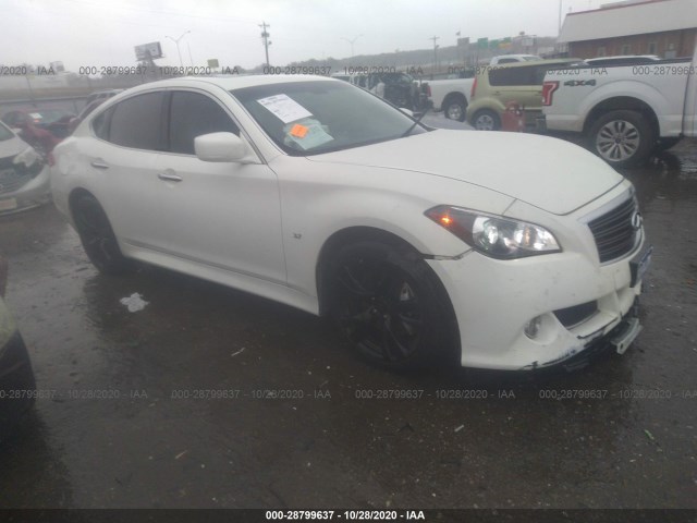 Infiniti Q70 (2014)