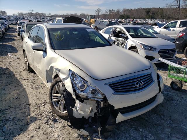 Infiniti G25 base (2011)