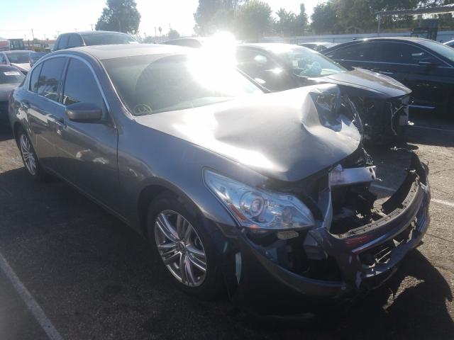 Infiniti G25 base (2012)