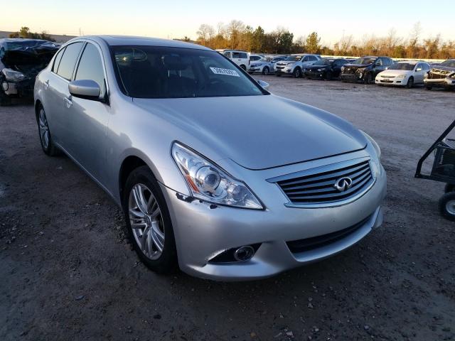 Infiniti G25 base (2011)