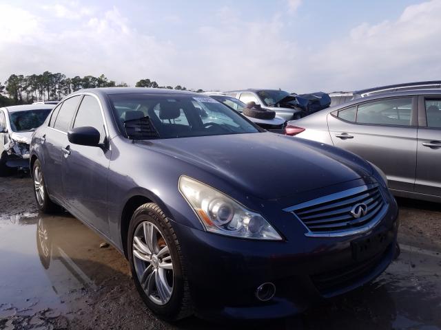Infiniti G25 base (2011)
