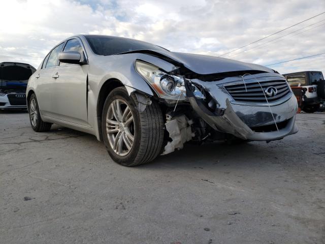 Infiniti G25 base (2011)