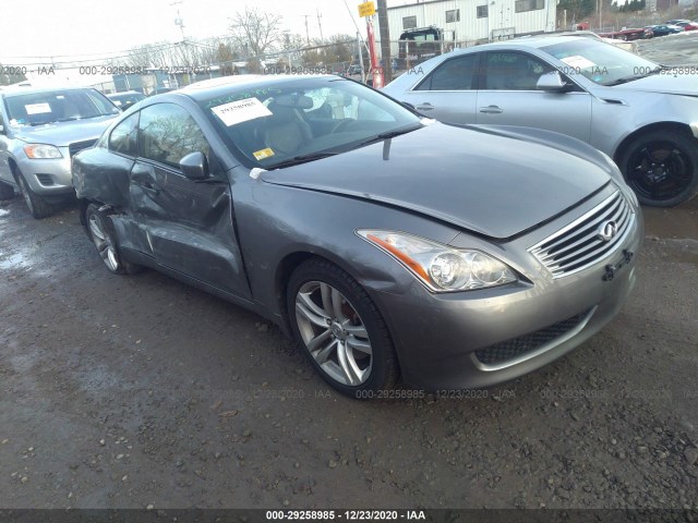 Infiniti G37 coupe (2010)