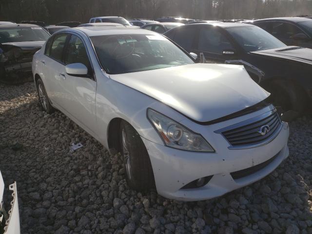 Infiniti G25 base (2011)