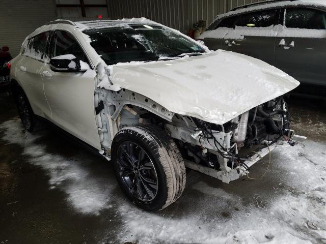 Infiniti Qx30 base (2017)