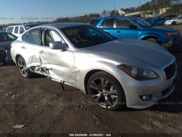 Infiniti Q70 (2014)