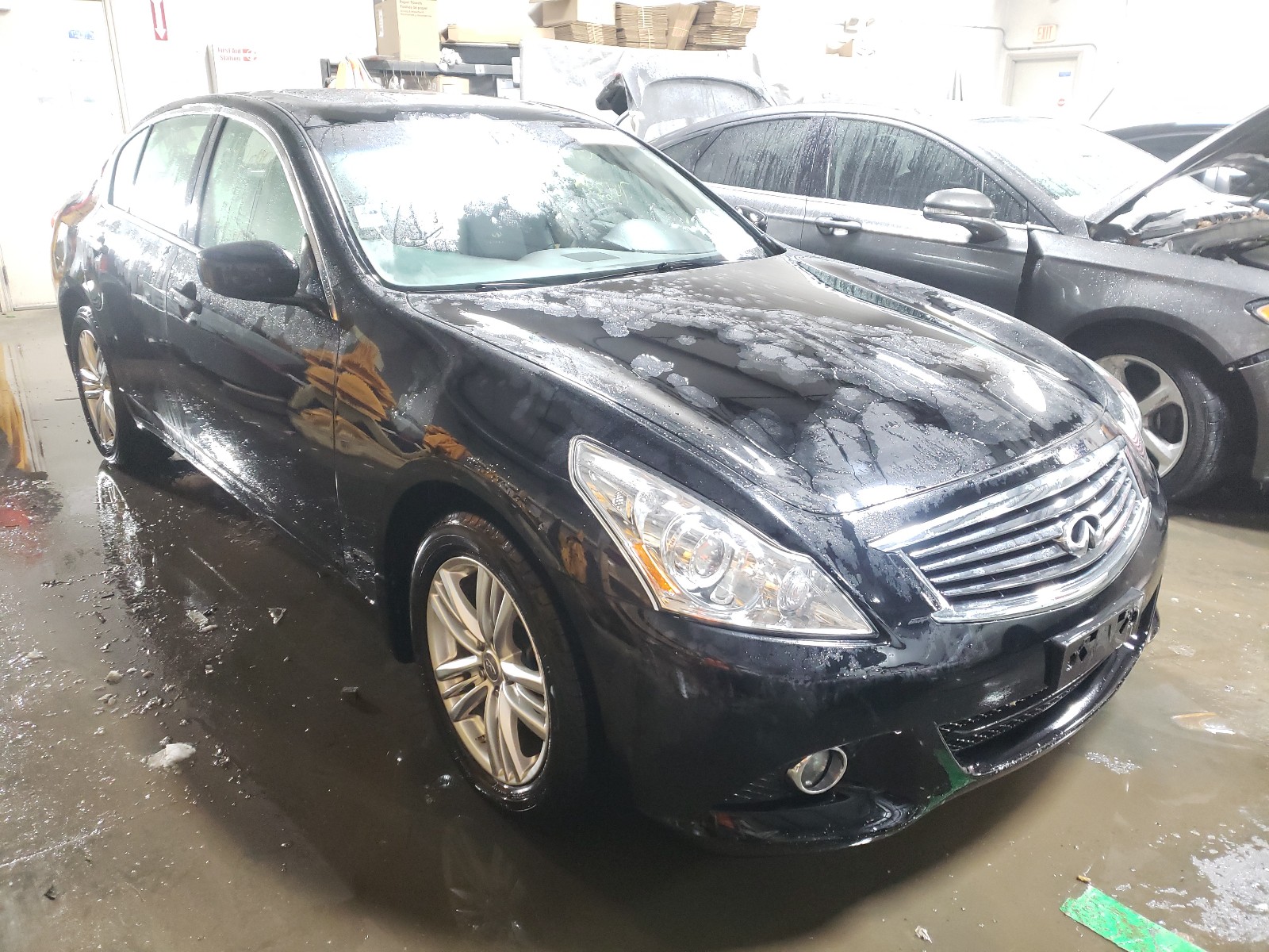 Infiniti G37 (2013)