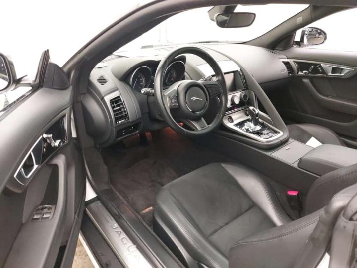 Jaguar F-type 2014