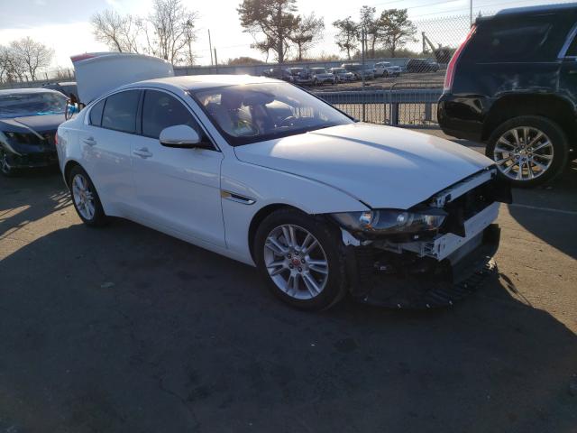 Jaguar Xe premium (2017)