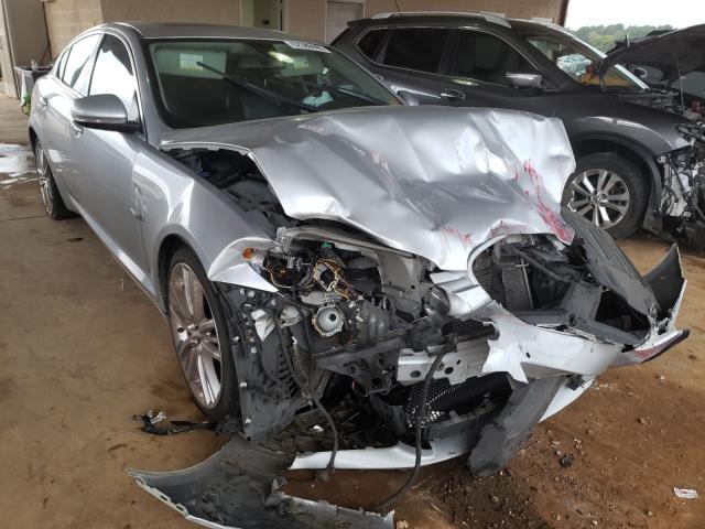 Jaguar Xf (2010)