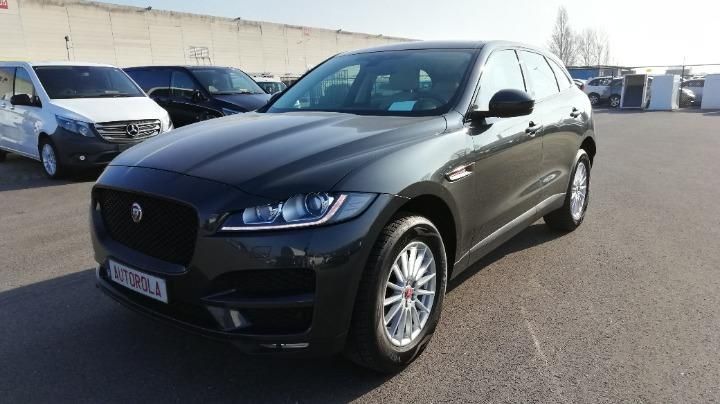 Jaguar F-pace suv (2016)