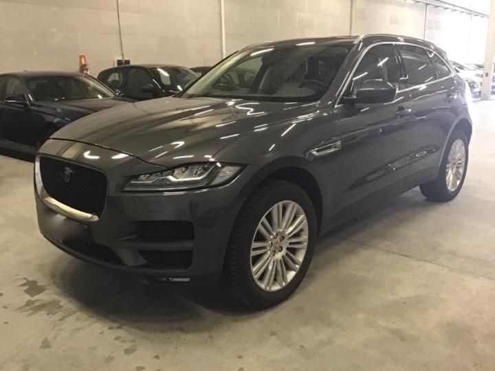 Jaguar F-pace suv (2017)