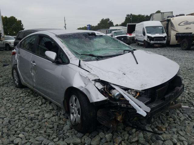Kia Forte lx (2015)
