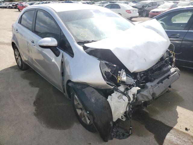 Kia Rio ex (2013)