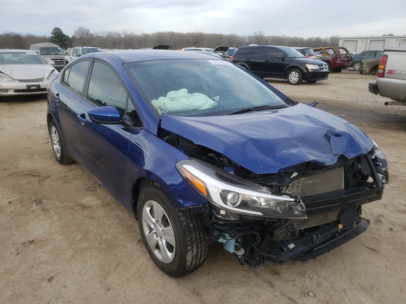 Kia Forte lx (2017)