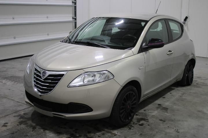 Lancia Ypsilon hatchback (2014)