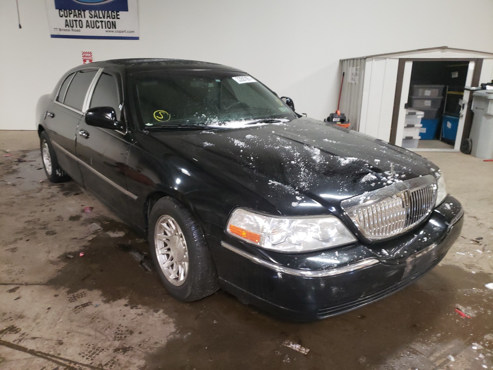 Lincoln Town car e (2011)