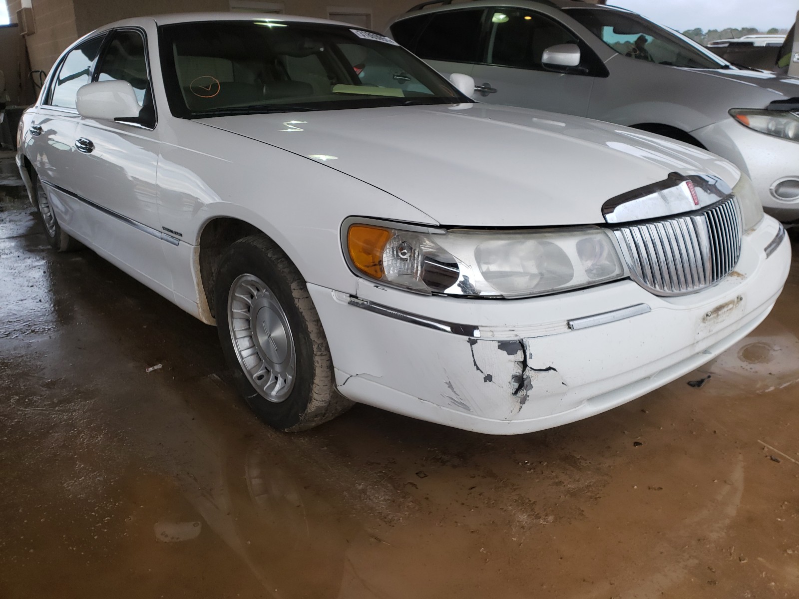 Lincoln Town car e (2001)