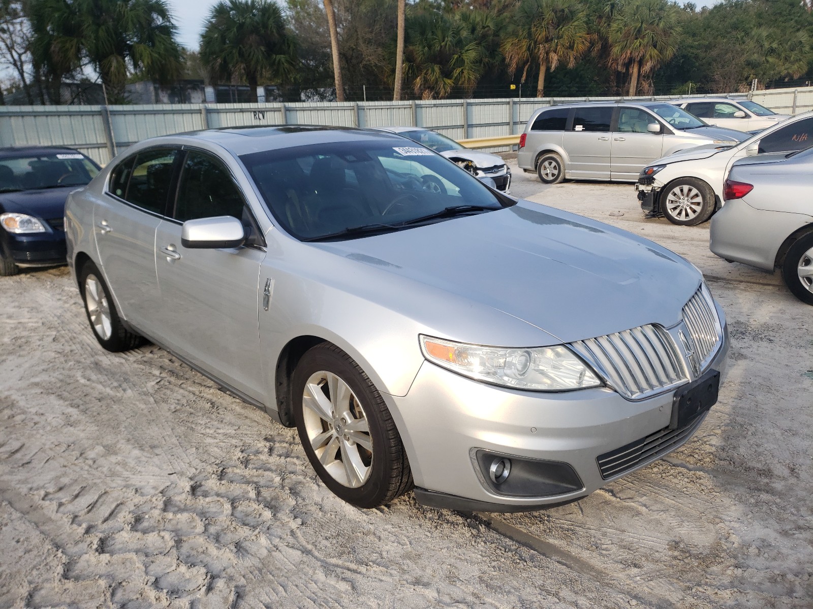 Lincoln Mks (2010)