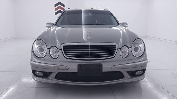Mercedes-benz E 55 amg (2005)