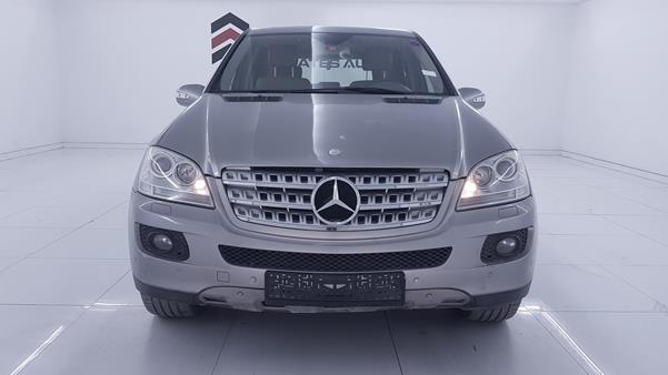 Mercedes-benz Ml 500 (2006)