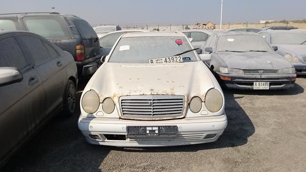 Mercedes-benz E320 (1999)