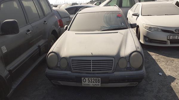 Mercedes-benz E320 (2000)