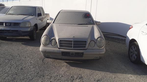 Mercedes-benz E 240 (1999)