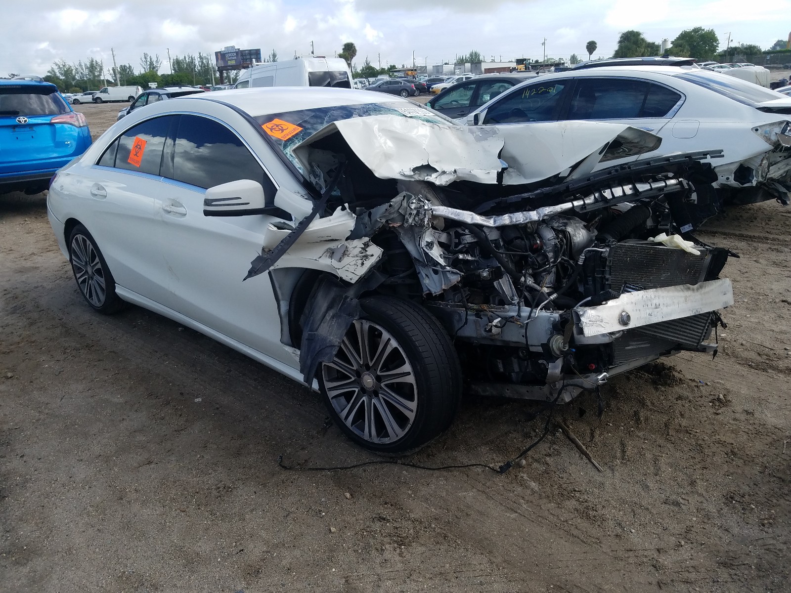 Mercedes-benz Cla 250 (2017)