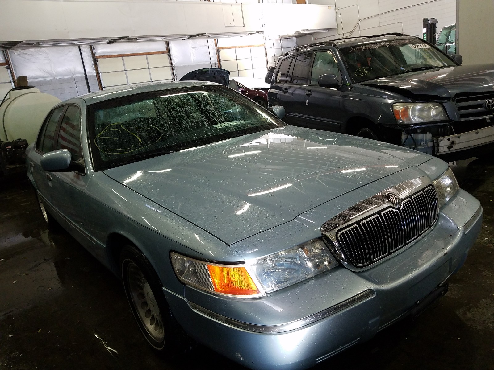 Mercury Grand marq (2002)