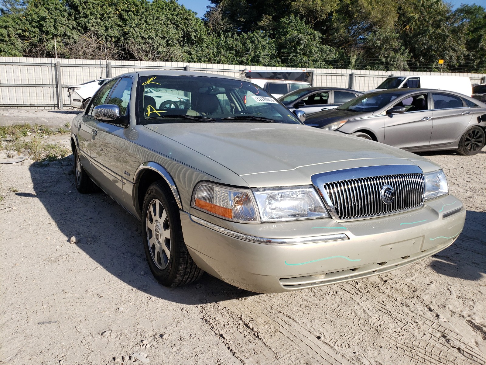 Mercury Grand marq (2004)