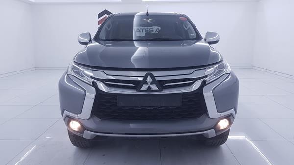 Mitsubishi Montero (2016)