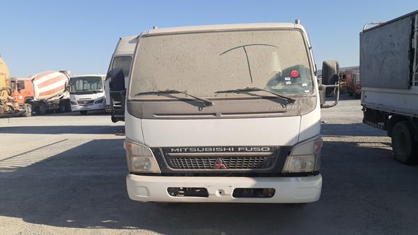 Mitsubishi Canter (2015)