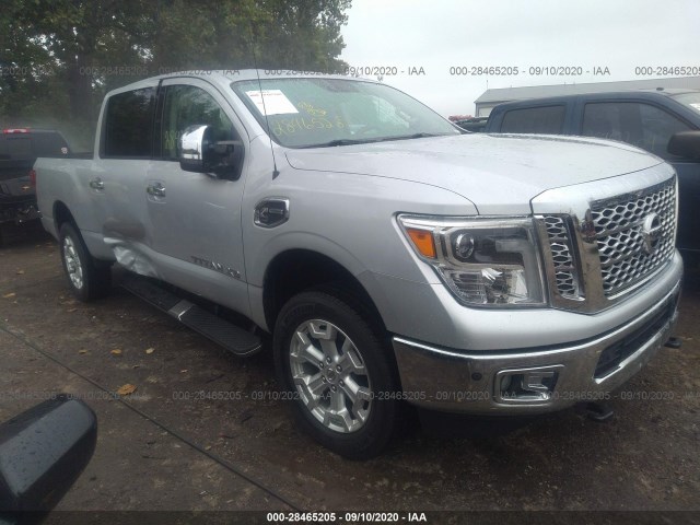 Nissan Titan xd (2016)