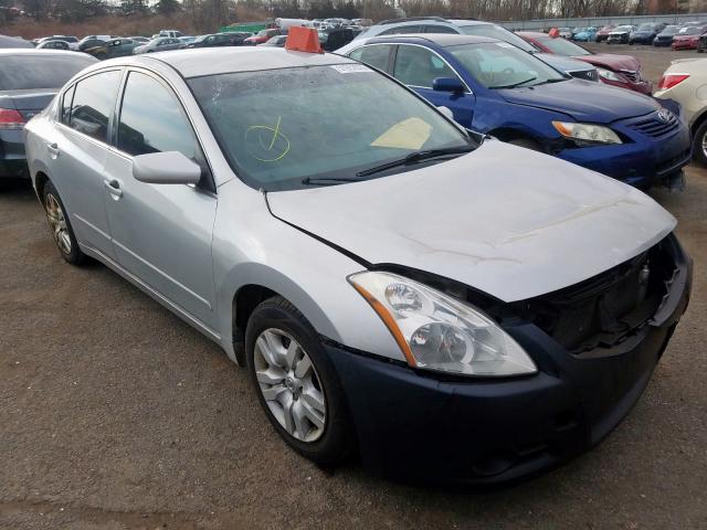Nissan Altima bas (2010)