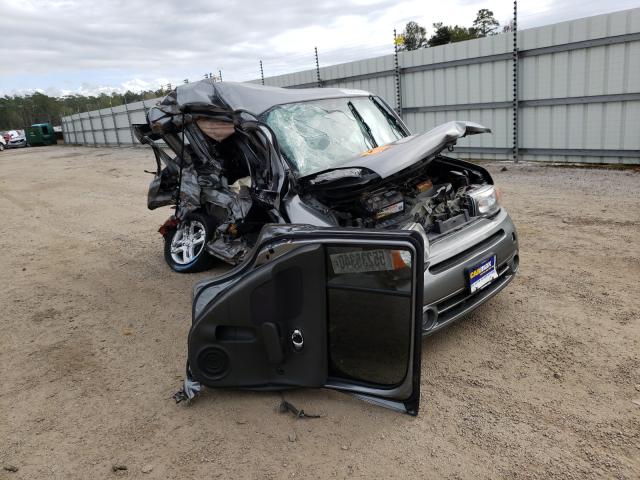 Nissan Cube base (2010)