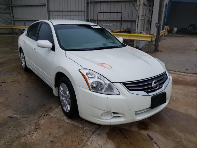 Nissan Altima bas (2012)