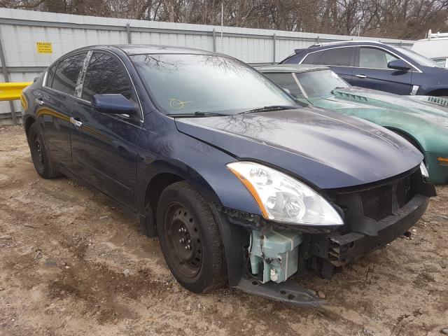 Nissan Altima bas (2010)