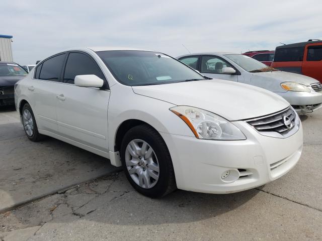 Nissan Altima bas (2011)