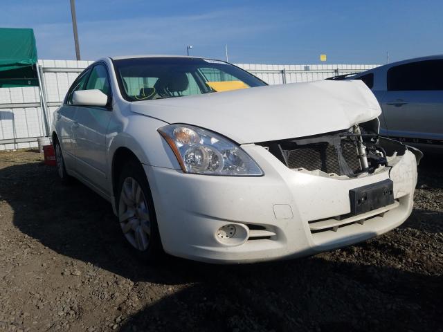 Nissan Altima bas (2012)